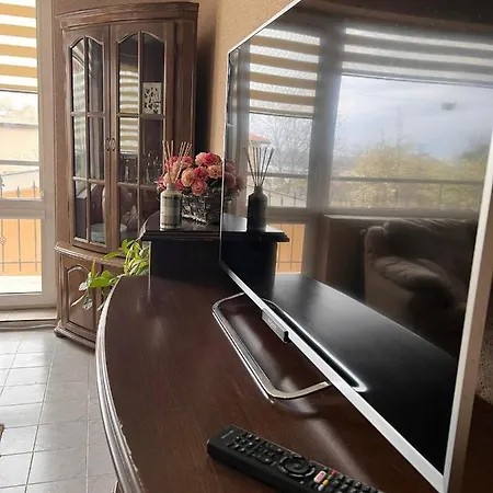 Iva's Two Bedroom Apartment. Varna